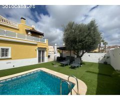 Chalet independiente con piscina privada en Blue Lagoon - San Miguel de Salinas
