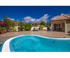 ¡Su villa de ensueño le espera! Espaciosa villa de 3 dormitorios con piscina y ubicación privada.