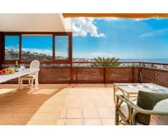 ¡Vistas impresionantes! Bungalow de 2 dormitorios de buen estado, en el área 300 de Rocas Rojas¡
