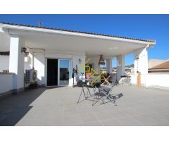 Exclusivo piso reformado con gran terraza y vistas en Segur de Calafell