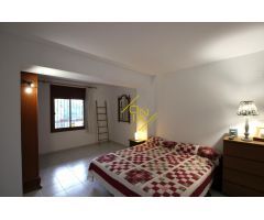 Exclusivo piso en inmejorable zona con vistas al mar.