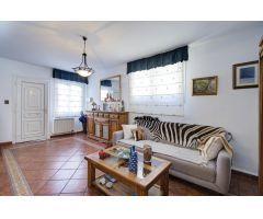 CHALET PAREADO
