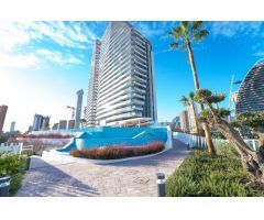 Lujoso apartamento en la mejor zona playa Poniente de Benidorm.