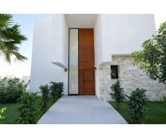 Lujosa villa con todas las comodidades en Polop de La Marina