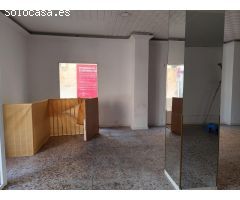 Local Comercial en Venta en Totana