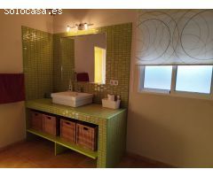 Casa con Terreno en Venta en Totana