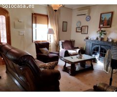 Chalet con Piscina en Venta en Totana