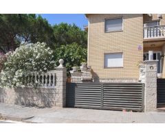 CASA EN VENTA EN LLINARS DEL VALLES