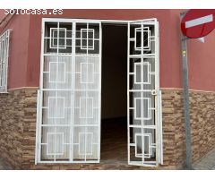 ALQUILER DE LOCAL EN LA CUESTA