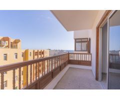 Venta de Piso de tres habitaciones en Caletillas