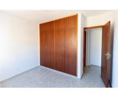 Venta de Piso de tres habitaciones en Caletillas
