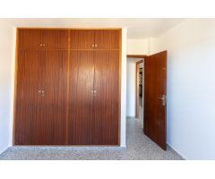 Venta de Piso de tres habitaciones en Caletillas