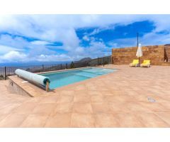 Espectacular Chalet con piscina y vistas al mar en Vilaflor
