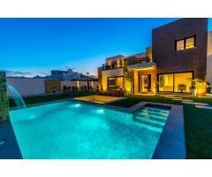 Lujosa villa en Torreta Florida, Torrevieja