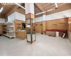 LOCAL COMERCIAL EN PLENO CENTRO DE PORTBOU