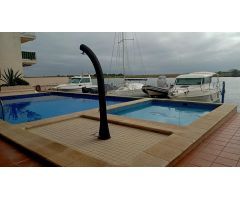 Oportunidad única: piso con vistas al mar, chimenea y posibilidad de amarre comunitario