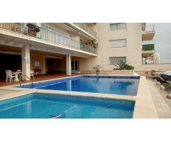 Oportunidad única: piso con vistas al mar, chimenea y posibilidad de amarre comunitario