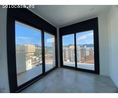 Espectacular dúplex con vistas al mar en Santa Margarita