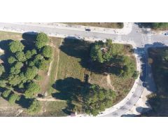 Magn?fico terreno para edificar 32 apartamentos en lEscala.