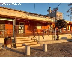 EXCEPCIONAL OPORTUNIDAD DE INVERSI?N - RESTAURANTE CON VIVIENDA!