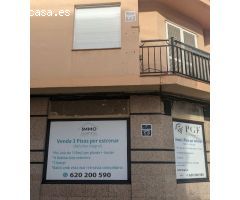 Fant?stico local comercial en el centro de Roses.