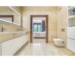 Casa domotizada con piscina en Figueres