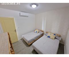 CASA COMPLETAMENTE REFORMADA EN EMPURIABRAVA