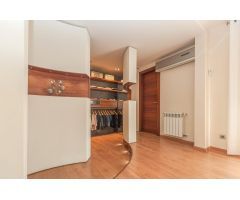 Casa con piscina privada a 5 a pie del centro de Roses!