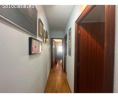 Exclusivo ático con terraza y vistas panorámicas en Ca nAurell, Terrassa.