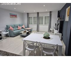 Duplex totalmente reformado a 250m de la playa - Roses