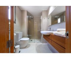 Exclusiva Villa de Lujo en Salobre Golf - Renovada y Lista para Disfrutar