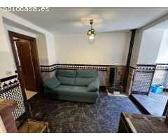 DLR 1627 - Hermosa Casa de Dos Plantas con Amplias Zonas Verdes y Acceso al Río Darro – Sacromonte