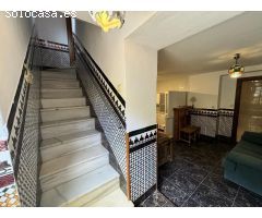 DLR 1627 - Hermosa Casa de Dos Plantas con Amplias Zonas Verdes y Acceso al Río Darro – Sacromonte
