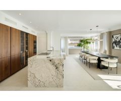 Atico Duplex en Venta en Marbella, Málaga