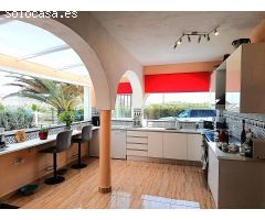 Villa en Venta en Freila, Granada