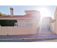 CHALET EN BOLNUEVO CON AMPLIAS TERRAZAS