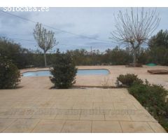 ¡Bienvenidos a esta Villa en el Moralet, Alicante!