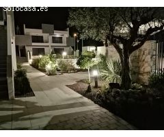 Bungalow en planta alta  en Los Balcones