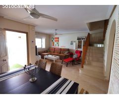 CHALET ADOSADO EN PLAYA DE LAS HIGUERICAS