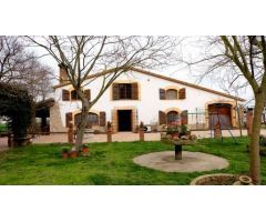 Chalet en Venta en Vidreres, Girona