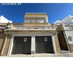 Impresionante Vivienda en pleno Centro!! Con 2 garajes independientes incluidos en el precio.