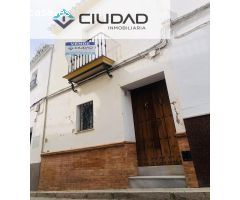 CASA CENTRICA EN CALLE MOGROLLOS