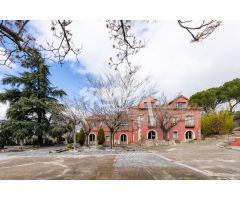 Majestuosa Residencia Señorial en Robledo de Chavela