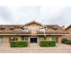 Exclusivo chalet adosado de lujo en La Finca, Pozuelo de Alarcón