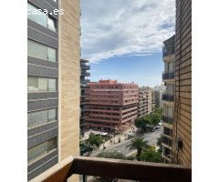EXCLUSIVO PISO EN LA RAMBLA CON VISTAS IMPRESIONANTES