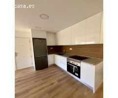 Se Vende Piso Recientemente Reformado en la Plaza del Sol!