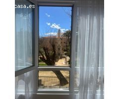 Piso reformado de 3 dormitorios con balcón y vistas en Plaza Santa Teresa (Alicante)