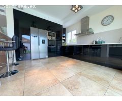 ???? ¡Espectacular chalet independiente en San Fulgencio! ????