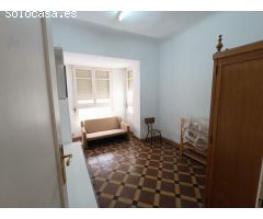 SE VENDE PISO CÉNTRICO EN ALICANTE – JUNTO PLAZA DE LOS LUCEROS