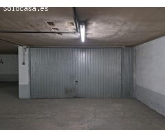 Amplia cabina de garaje en alquiler en pleno centro de Requena